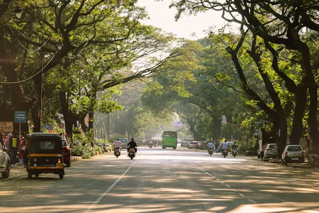 Tech market in Pune